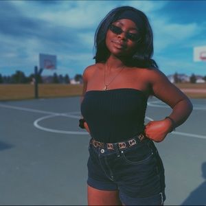 Meet your Posher, Elisha